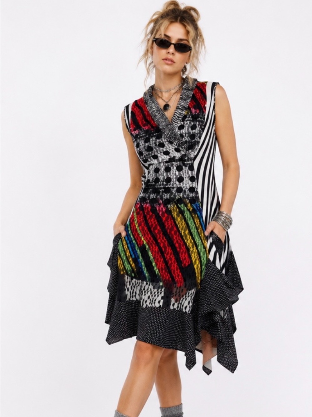 Chic Asymmetrical Funky Dress with Bold Patterns XS